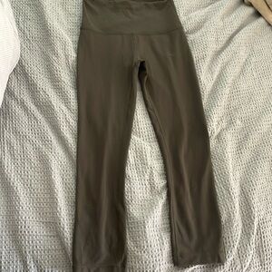 Lululemon High Rise leggings 25”, dark green, size 4